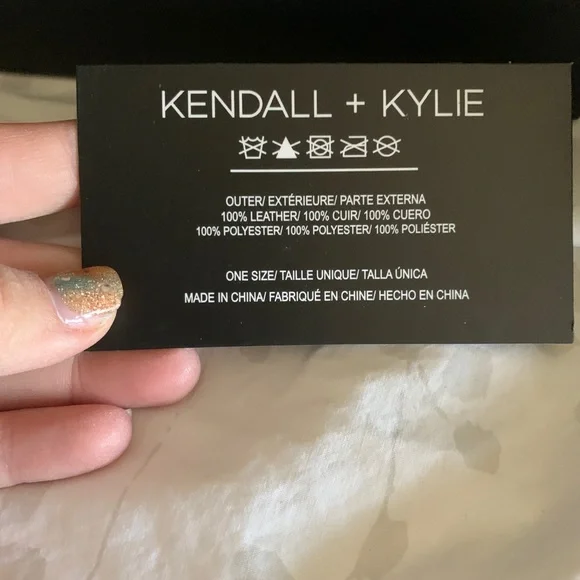 Brand new with tags! Adorable Kendall and Kylie Sophie dog charm - Picture 6 of 7